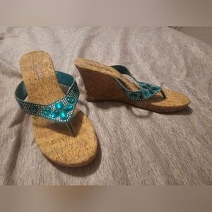 Studded corkscrew green sandles